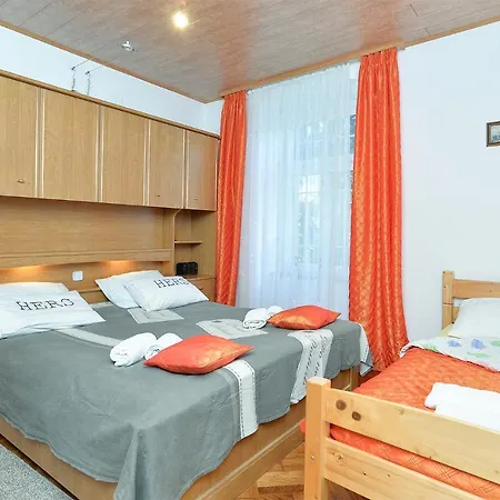 Jasna 1128 *